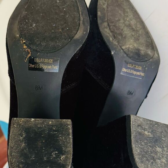 G By Guess Black Velvet 3 3/8" Heeled Studded Ankle Boots Size 8 - Picture 5 of 8